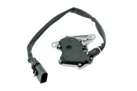 NTY Spínač převodovka AUDI A4 1995- A6 1997- A8 1997- ŠKODA SUPERB 2001- VW PASSAT B5 1996-05 01V919821B 01V919821A